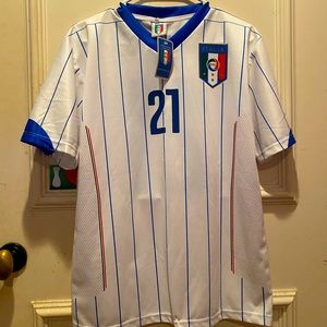 Italia White Soccer Jersey Pirlo #21 - Size M